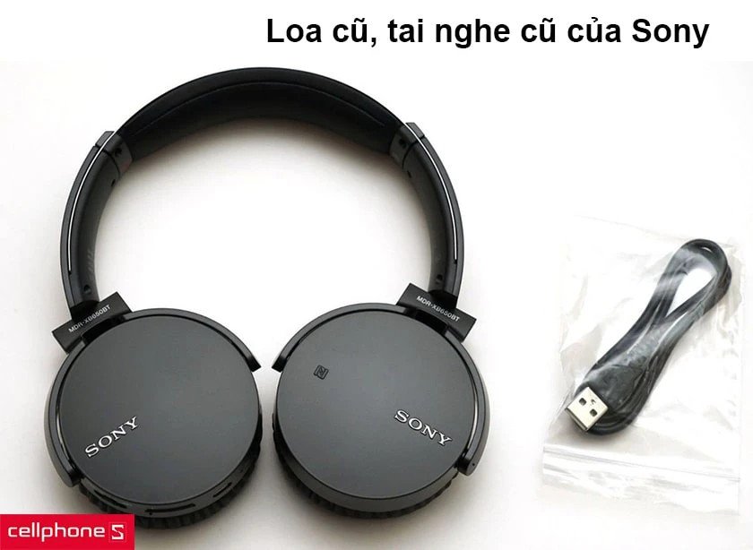 Tai nghe Sony cao cấp đã qua sử dụng, thể hiện công nghệ chống ồn và âm thanh Hi-Fi hàng đầu, có thể tìm thấy tại các cửa hàng tai nghe cũ Thegioididong.