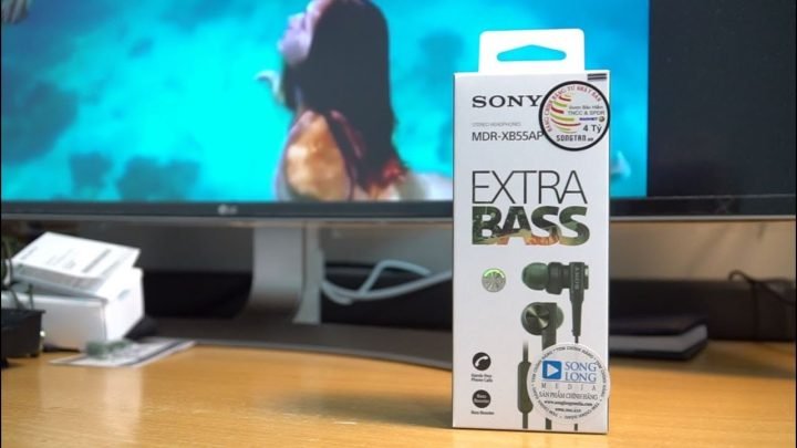 Tai nghe Sony Extra Bass MDR-XB55AP màu xanh nổi bật