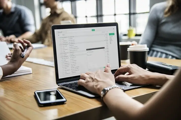 Micro Là Gì Và Tại Sao Cần Thiết Phải Cài Đặt? Micro Là Gì Và Tại Sao Cần Thiết Phải Cài Đặt?