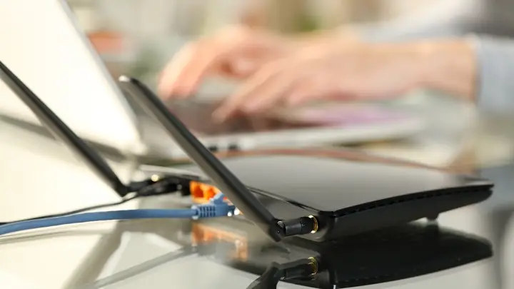 Kết Nối Wifi Cho Laptop Bằng Dây Mạng