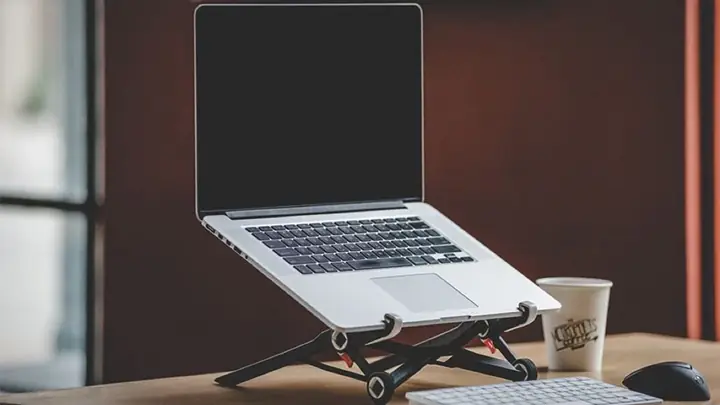 1đặt Máy Tính, Laptop Ở Nơi Thoáng Mát 1đặt Máy Tính, Laptop Ở Nơi Thoáng Mát