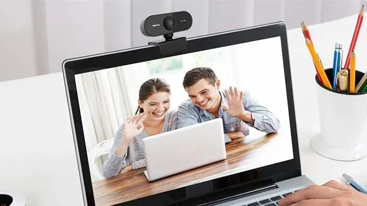 Đặt Webcam Trên Một Mặt Phẳng