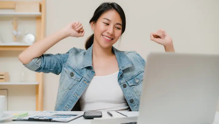 Bí Quyết Bảo Vệ Sức Khỏe Khi Phải Ngồi Trước Màn Hình Quá Nhiều