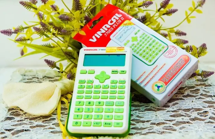 Về Thiết Kế Máy Tính Vinacal 570es Plus Ii