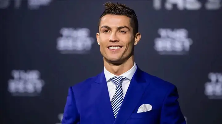 50+ Hình Nền Ronaldo Đẹp Trai Cười Ấn Tượng Cho Máy Tính
