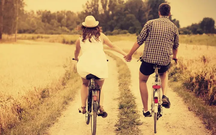 Bộ Hình Nền Tình Yêu Lãng Mạn Đẹp Cho Máy Tính