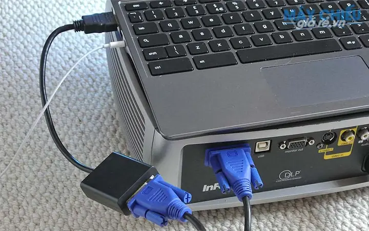 Laptop Không Có Khe Cắm Kết Nối Với Máy Chiếu
