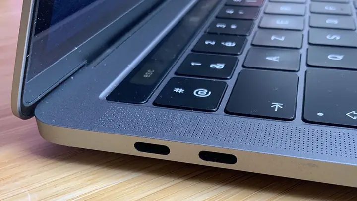 - Kết Nối Với Máy Chiếu Thông Qua Cáp Usb-c