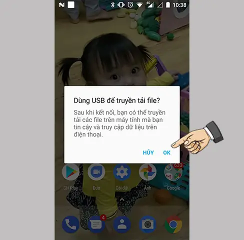 Kết Nối Cáp Với Máy Tính Để Có Thể Truyền Tải Dữ Liệu Từ Điện Thoại Với Máy Tính.