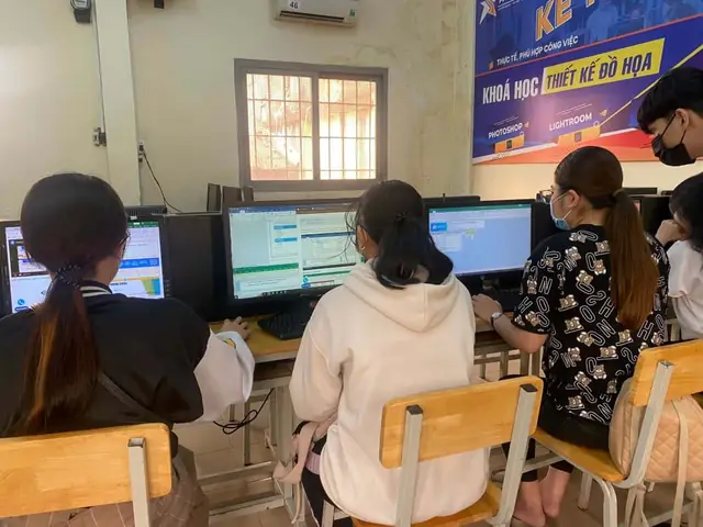 Lịch Khai Giảng Khóa Học Máy Tính Cho Người Mới Bắt Đầu Tại Trung Tâm Tin Học Sao Việt