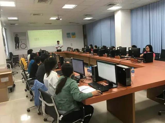 Đối Tượng Học Viên Tham Gia Khóa Học