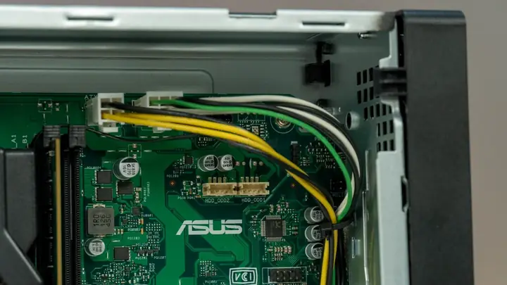Chân Cắm Sata