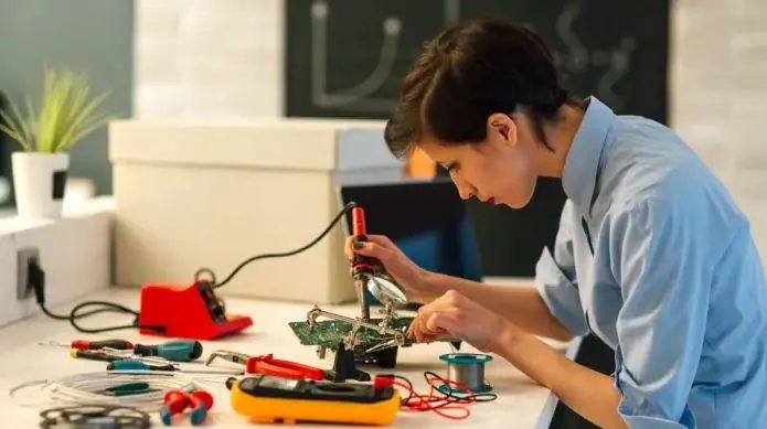Sinh Viên Ngành Kỹ Thuật Máy Tính Học Gì?