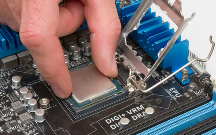 - Lắp Cpu