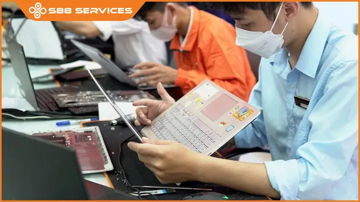 Địa Chỉ Sửa Màn Hình Máy Tính Bị Hư Uy Tín Và Chất Lượng