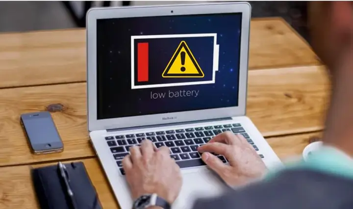 Màn Hình Laptop Bị Nhảy Lung Tung Do Đâu?