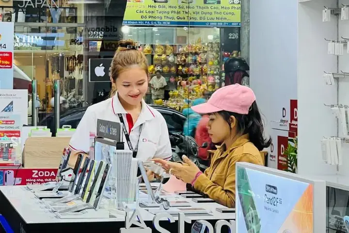 Đánh Giá Khách Hàng
