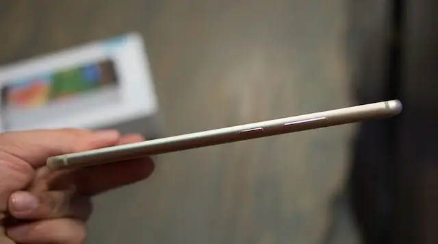 Lenovo Phab Plus Là Thiết Bị Giải Trí Nhỏ Gọn, Cấu Hình Ổn Trong Tầm Giá Và Camera Chụp Đẹp Mắt. Lenovo Phab Plus Là Thiết Bị Giải Trí Nhỏ Gọn, Cấu Hình Ổn Trong Tầm Giá Và Camera Chụp Đẹp Mắt.
