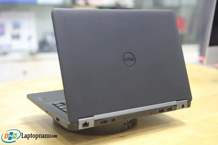 Dell Latitude E7270 Core I7-6600u: Điểm Nhấn Phong Cách & Hiệu Năng Cho Học Sinh Hiện Đại Dell Latitude E7270 Core I7-6600u: Điểm Nhấn Phong Cách & Hiệu Năng Cho Học Sinh Hiện Đại