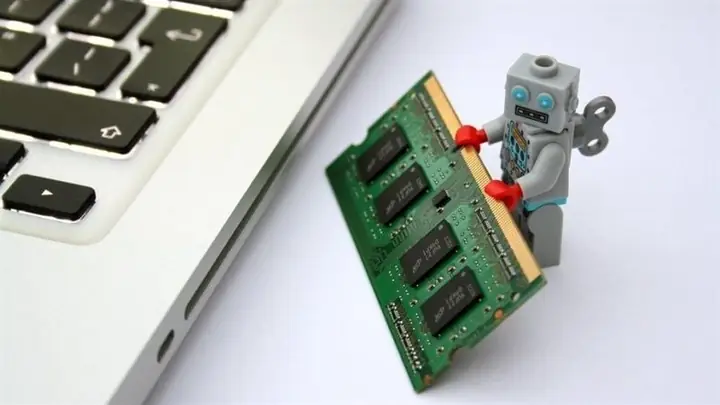 3/ Gặp Tình Trạng Màn Hình Xanh Khi Khởi Động Windows 3/ Gặp Tình Trạng Màn Hình Xanh Khi Khởi Động Windows