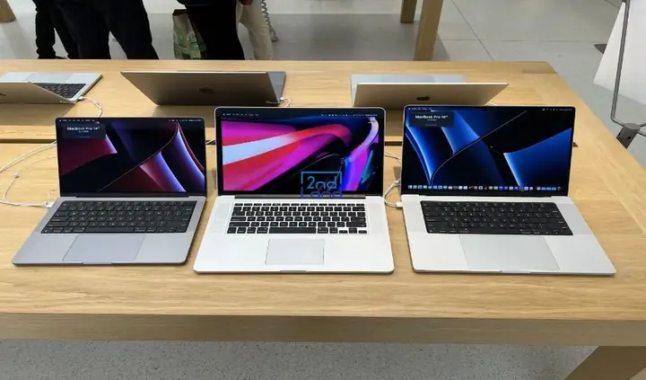 Các Laptop Cũ Giá Rẻ Được Ưa Chuộng Hiện Nay