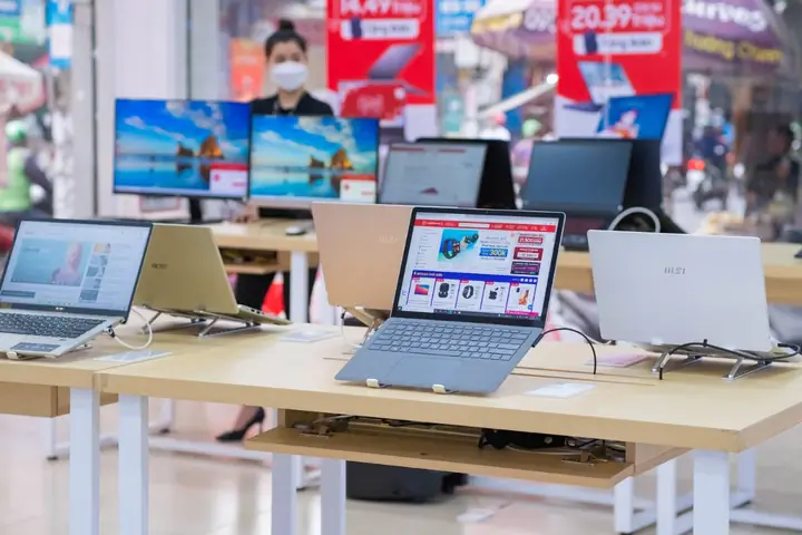Nên Mua Laptop Và Máy Tính Bàn Chính Hãng Cho Học Sinh Ở Đâu Uy Tín?