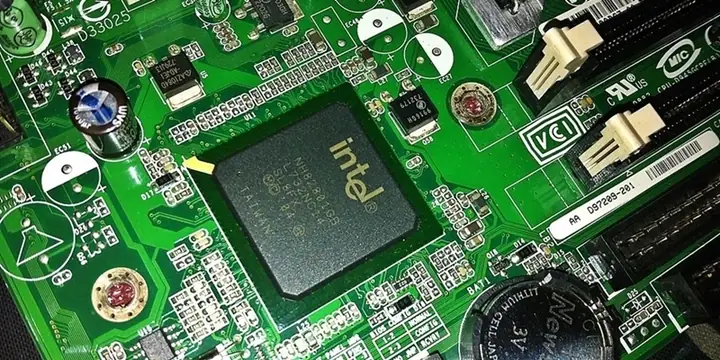 Các Bộ Phận Chính Của Máy Tính Bàn Các Bộ Phận Chính Của Máy Tính Bàn