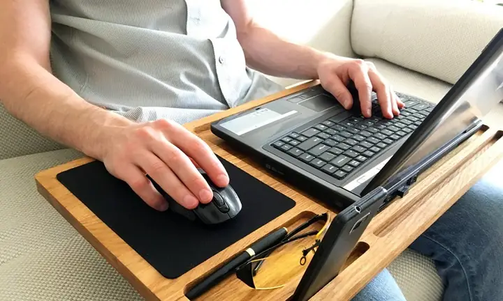 Kiểm Tra Xem Dây Chuột Có Bị Đè, Kẹt Không Kiểm Tra Xem Dây Chuột Có Bị Đè, Kẹt Không