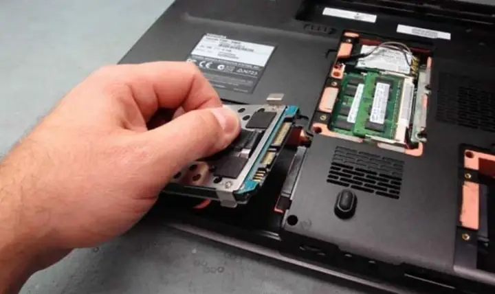 Hư Ổ Cứng Laptop Sửa Bao Nhiêu Tiền? Có Đắt Không? Hư Ổ Cứng Laptop Sửa Bao Nhiêu Tiền? Có Đắt Không?