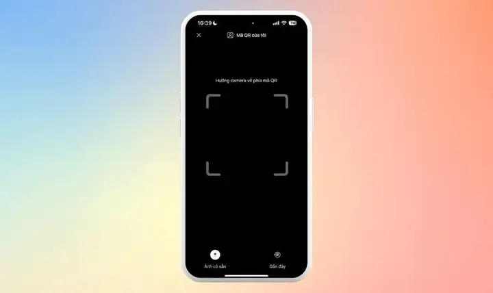 Bước 5: Mở Phần Quét Mã Qr Và Chọn Đăng Nhập Vào Tài Khoản Zalo Của Người Khác