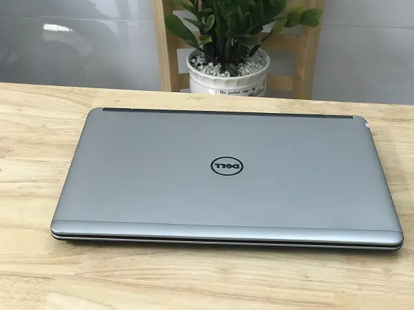 Giá Máy Tính Dell Latitude E7440 I7: Phân Tích Chi Tiết Và Lời Khuyên