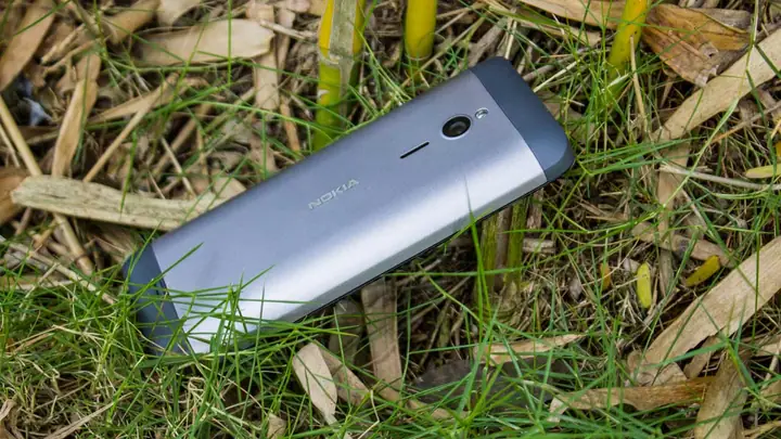 Nokia 230là Chiếc Điện Thoại "đập Đá" Nổi Bật Với Vỏ Nhôm Sang Trọng Cùng Bộ Đôi Camera Trước Sau Đều Hỗ Trợ Đèn Flash Độc Đáo Nên Nhận Được Khá Nhiều Sự Quan Tâm Của Người Dùng. Tuy Nhiên, Mình Thấy Máy Dường Như Đã Mất Đi Cái "chất" Như Dưới Thời Nokia Huyền Thoại. Nokia 230là Chiếc Điện Thoại "đập Đá" Nổi Bật Với Vỏ Nhôm Sang Trọng Cùng Bộ Đôi Camera Trước Sau Đều Hỗ Trợ Đèn Flash Độc Đáo Nên Nhận Được Khá Nhiều Sự Quan Tâm Của Người Dùng. Tuy Nhiên, Mình Thấy Máy Dường Như Đã Mất Đi Cái "chất" Như Dưới Thời Nokia Huyền Thoại.