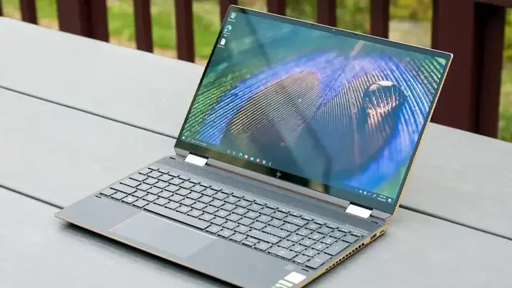 Nên Mua Laptop Pin Liền Hay Rời: Phân Tích Chuyên Sâu, Lựa Chọn Tối Ưu