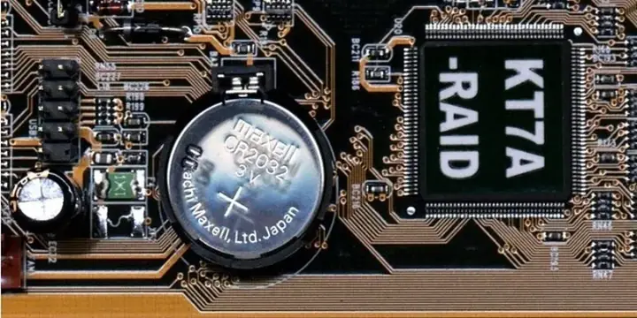Thay Pin Cmos
