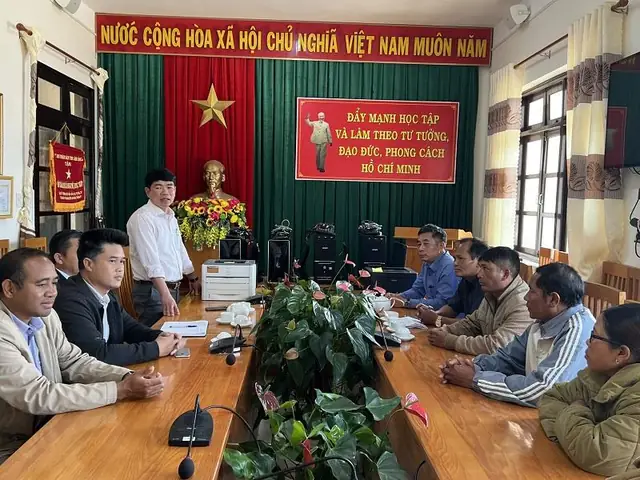 Đồng Chí Bùi Quốc Huân - Uvbtv, Chủ Nhiệm Ủy Ban Kiểm Tra Huyện Ủy, Tổ Trưởng Tổ Công Tác Số 6 Phát Biểu Tại Buổi Trao Tặng
