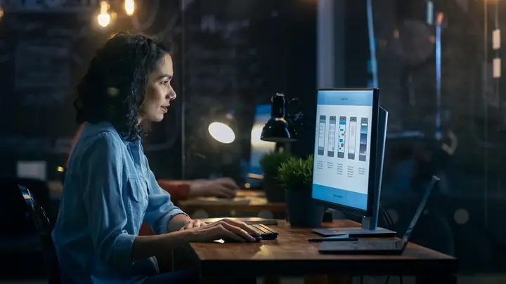 Chọn Mua Máy Tính Để Bàn Đã Được Build Sẵn Chọn Mua Máy Tính Để Bàn Đã Được Build Sẵn