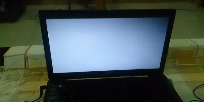 Khi Main Laptop Có Nguồn Nhưng Có Không Hình