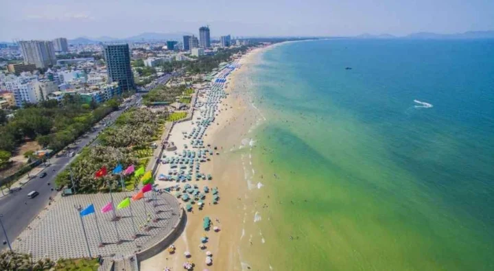 Bãi biển Vũng Tàu thơ mộng