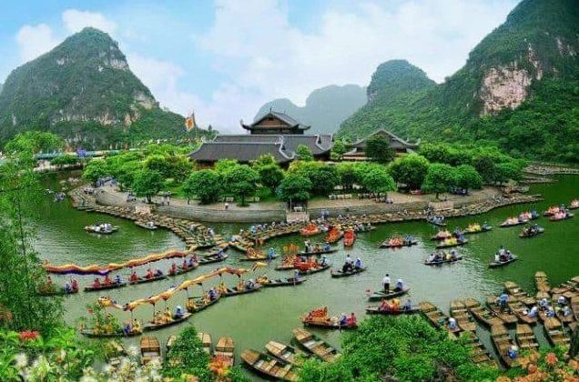 Cảnh quan non nước hữu tình tại Ninh Bình