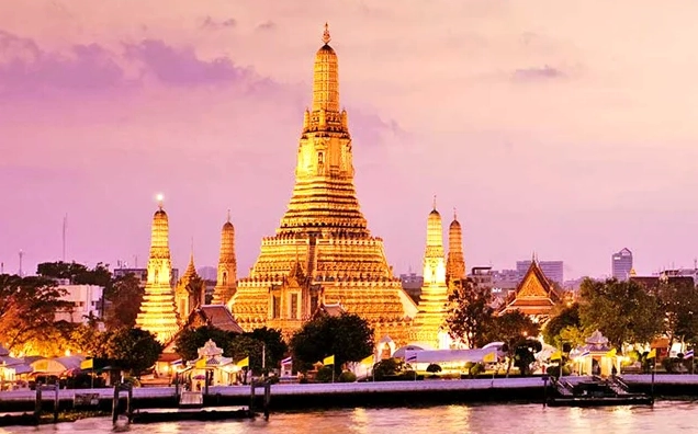 Chùa Bình Minh (Wat Arun) - Biểu tượng của Thái Lan