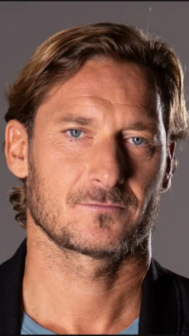 Francesco Totti: Huyền Thoại Sống Mãi Của AS Roma