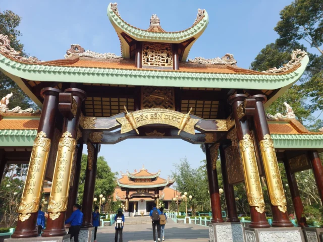 Hình ảnh cổng chào Địa đạo Củ Chi