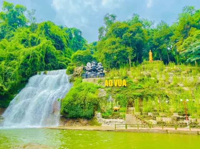 Top Địa Điểm Du Lịch Ba Vì Hấp Dẫn Nhất 2026 Thác Bạc Ba Vì hùng vĩ