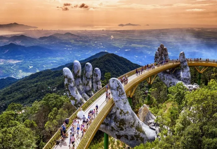 Top Địa Điểm Du Lịch Tại Miền Trung Hấp Dẫn Nhất 2026