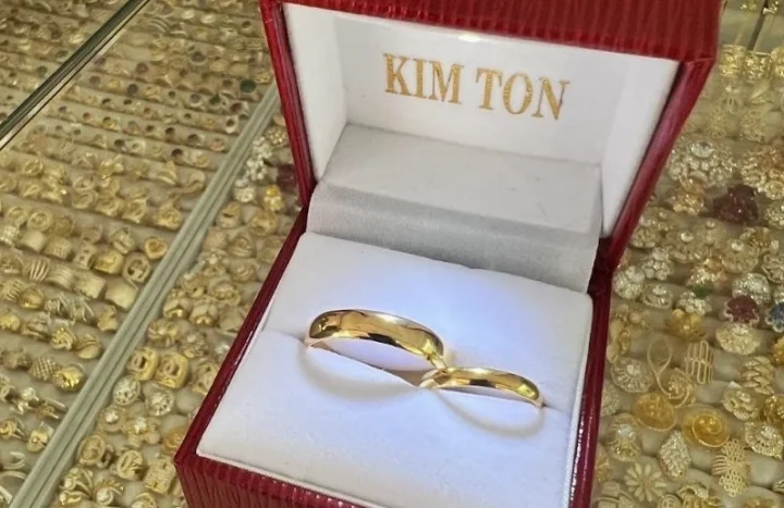 Giá Vàng Kim Tôn Hôm Nay 2026: Dự Báo Xu Hướng & Phân Tích Chi Tiết Biểu đồ biến động giá vàng