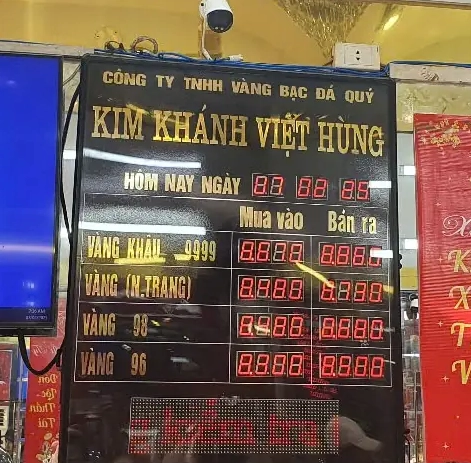 Trang sức vàng tại Kim Khánh Việt Hùng